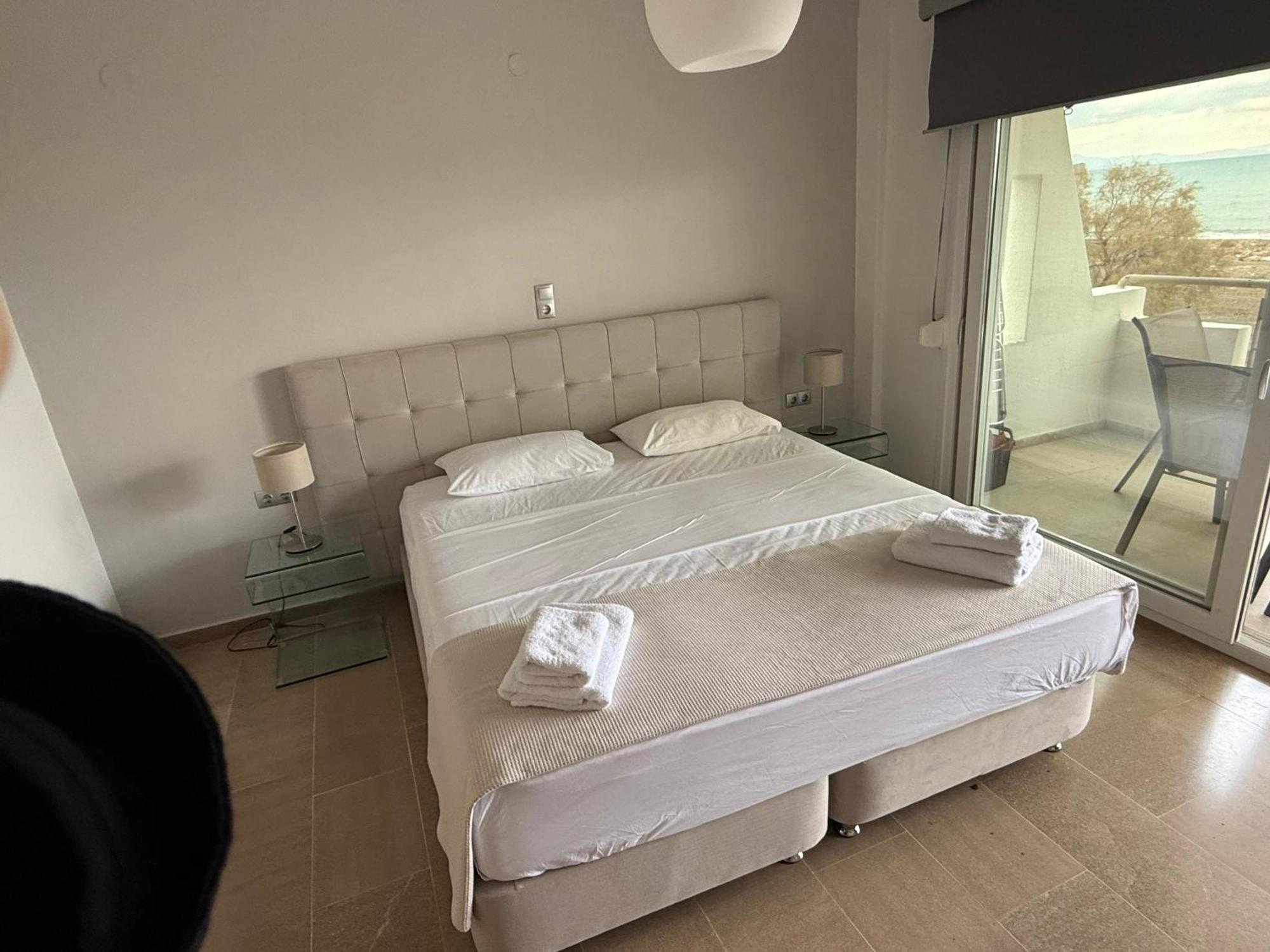 Korelis Apartments Айя-Анна Экстерьер фото